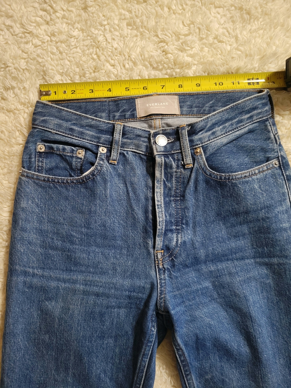 Everlane The Cheeky Jeans in Medium Blue Wash | 23 Crop | Inseam 25" Like New - Picture 7 of 15